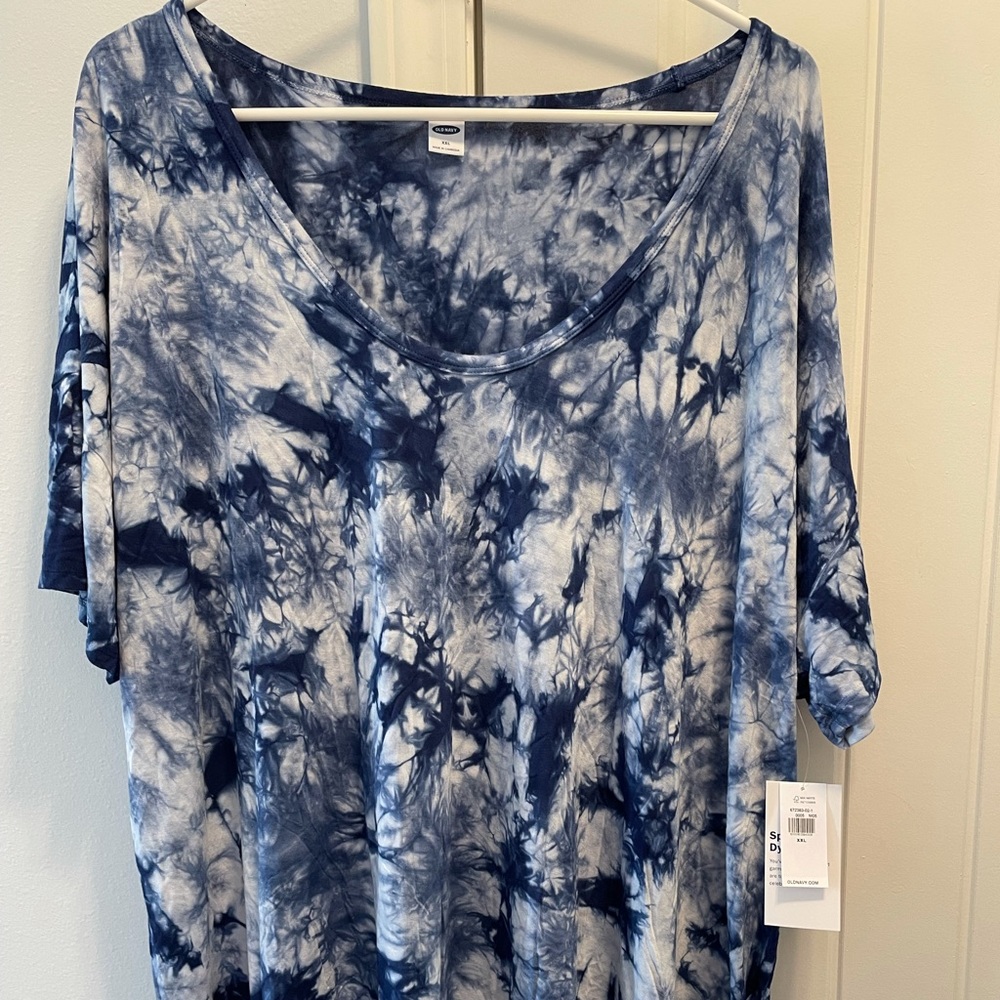 Old Navy Tee